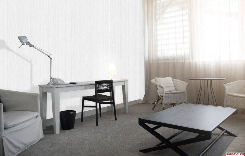 Giấy dán tường soho hiện đại màu trắng có vân kẻ dọc nhẹ nhàng mã 56097-2, mang đến cho bạn không gian sống và làm việc rộng hơn.